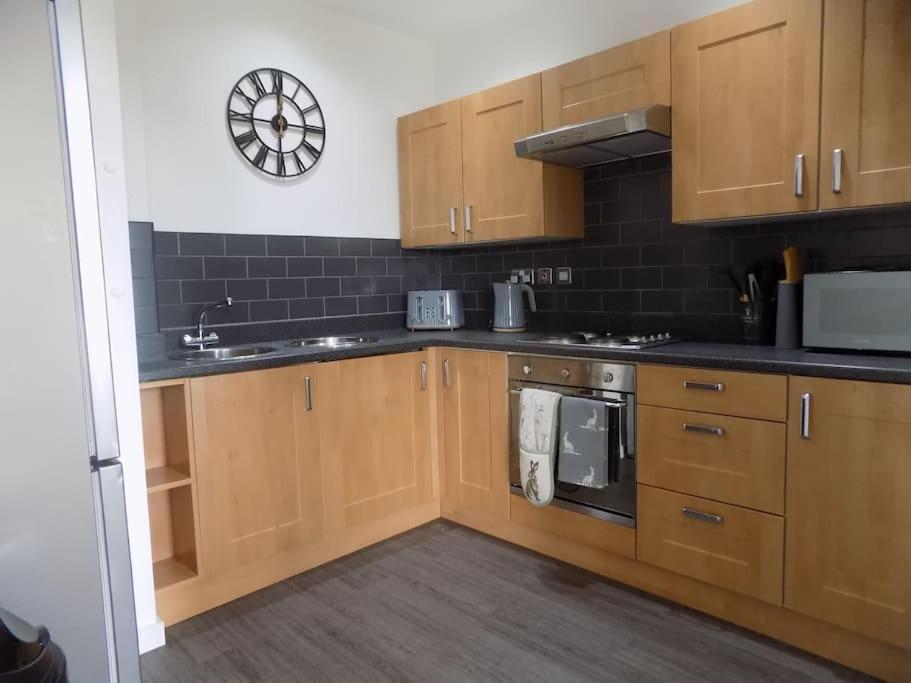 2 Bedroom Luxury City Centre Apt Lincoln Exterior photo